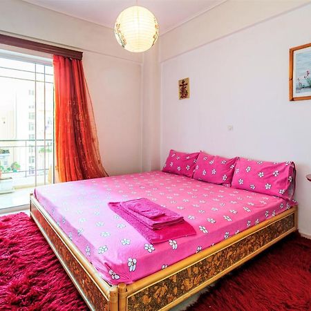 Bright Comfy Flat Near The Beach & The City Center 칼라마타 외부 사진