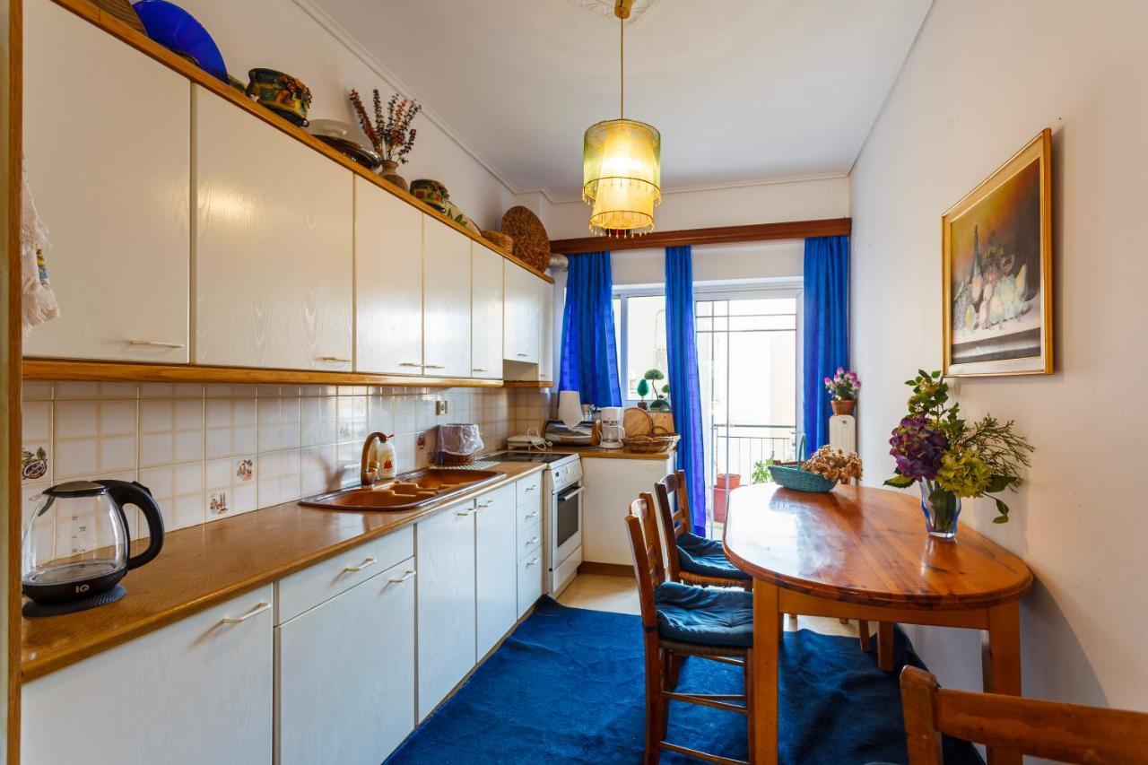 Bright Comfy Flat Near The Beach & The City Center 칼라마타 외부 사진